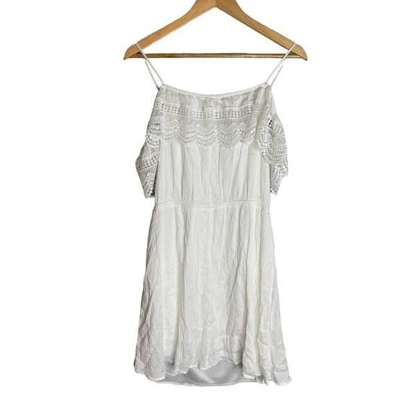 NWT Charlotte Russe Women's Blouson Dress L White Cold-Shoulder Sleeves Pullover - Picture 2 of 6